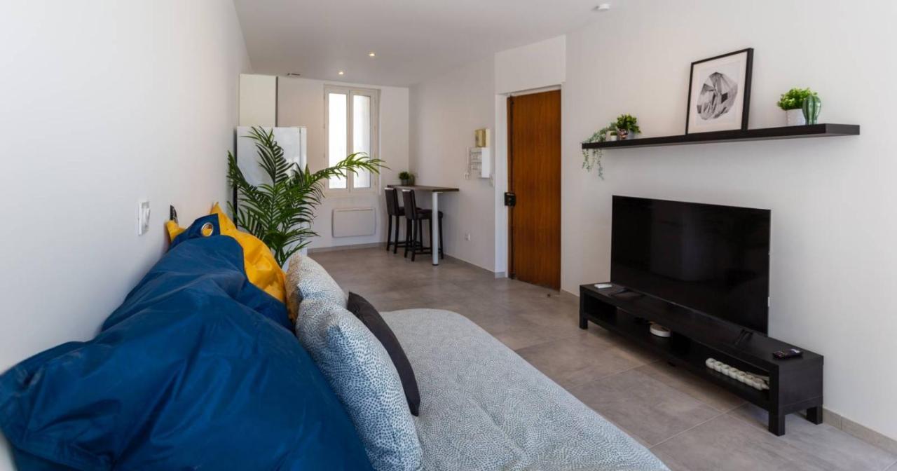 Maxbnb - Climatise - Grand Studio 37M2 & Terrasse 30M2 - Est Toulon Buitenkant foto
